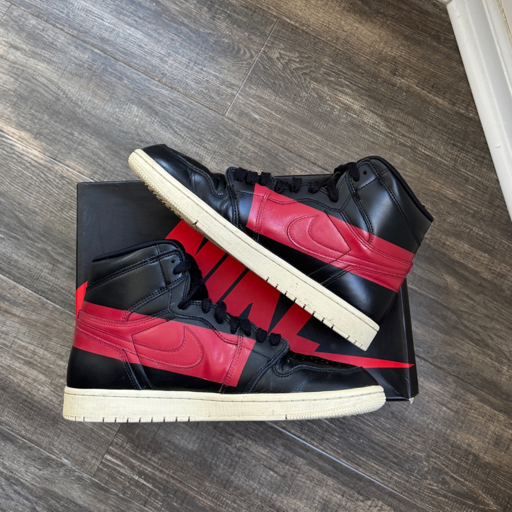 Jordan 1 retro high OG Defiant black red 11 - Picture 2 of 6